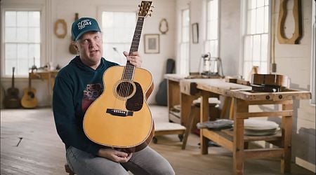 Martin Recreates 1941 000-45 Acoustic Owned By Joe Bonamassa, The Price Is $19,999