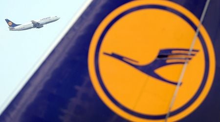 Lufthansa to cut 400 admin jobs