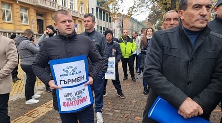 MRF-New Beginning Supporters Protest outside Parliament