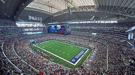 Amazing AT&T Stadium puts on a show like no other 