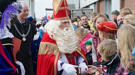 Sinterklaas and his sooty Piets arrive in Vianen on Saturday