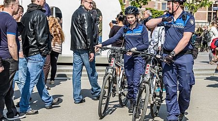 Street wardens to be banned from wearing religious symbols