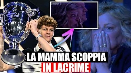 Sinner premiato a Torino, la mamma scoppia in lacrime per l&#39;emozione. VIDEO