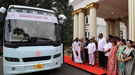 Karnataka Governor Flags Off Delegation for Leadership Summit in London