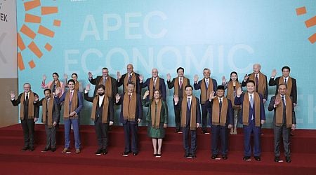 Japan PM Ishiba missed APEC group photo session due to traffic jam