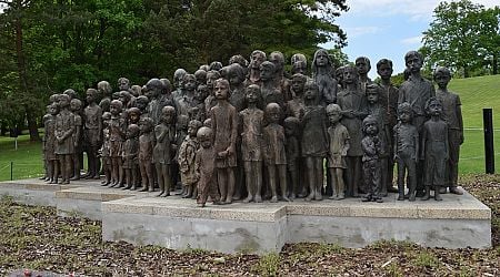 Public collection underway to preserve bronze group sculpture of 82 murdered Lidice children 