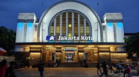 Indonesia designates ex capital Jakarta as special region