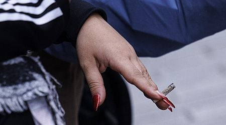 Progression in education system and deprivation linked to smoking 