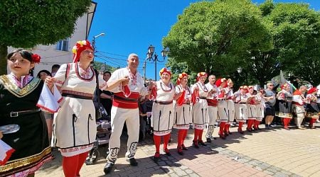 Pernik Region Nominates Traditional Horo Chain Dance Accompanied by Singing for Living Human Treasures