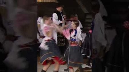 Klebetnice - FS Detva - Bitka #slovakia #slovensko #folklor #duet #fight #tyson #paul #tysonvspaul