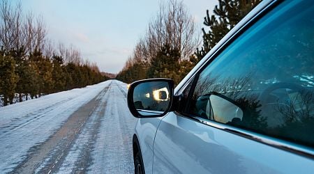 Urgent warning over 'dangerous' Irish roads amid 9 'essential' winter driving tips - including when to use low gear