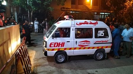 Death toll of Pakistan's vehicles attack rises to 42