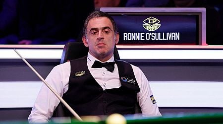 Ronnie O'Sullivan punches table after being knocked out on day one of UK Snooker Championship