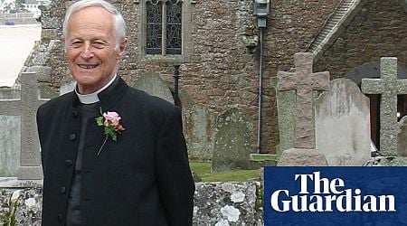 Michael Halliwell obituary