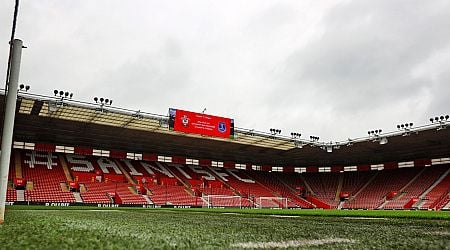 What time and TV channel is Southampton vs Liverpool in the Premier League today?