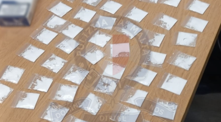  Man arrested after being found in possession of 62 sachets of cocaine 