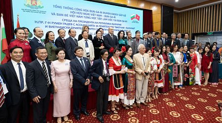 President Rumen Radev Meets with Vietnamese Citizens Who Studied and Worked in Bulgaria