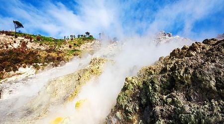 Italian supervolcano "Phlegraean Fields" is showing signs of waking up