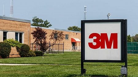 3M Seems A Bit Too Expensive Considering The Slow Growth (NYSE:MMM)