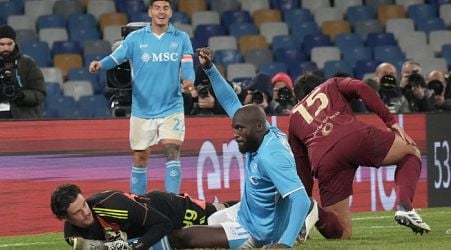 Soccer: Napoli back top after beating Roma