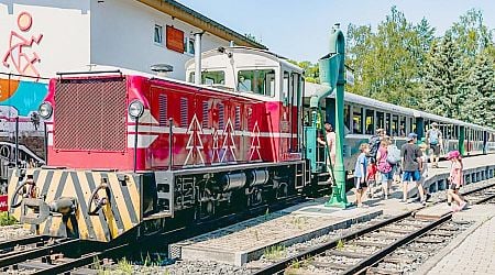 A developer wants to destroy a well-known railway. Lawyers are helping to save it