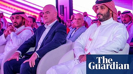 US senators urge Fifa to spurn Saudi 2034 World Cup bid over human rights