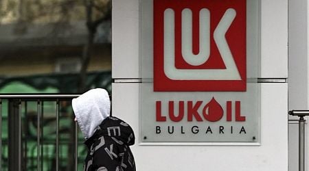 Lukoil denies sale of Neftochim in Bulgaria to Qatari-British consortium