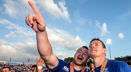 Brian O'Driscoll tells Cian Healy to play on as prop overtakes Ireland legend's caps record