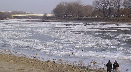 Three Ukrainian men rescued from freezing Tisza River in Hungary while attempting to flee mobilisation