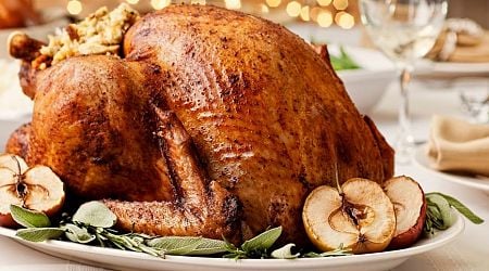 I've been a chef for over 15 years. Here are 8 tips for making the perfect turkey every time.