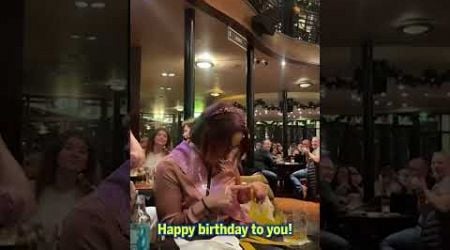 Boyfriend ropes entire restaurant into wishing his girlfriend &#39;happy birthday&#39;