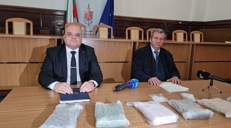 Police Officers Seize Over 7 Kg of Cocaine in Momchilgrad