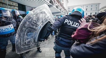 Protesters in Turin clash with police