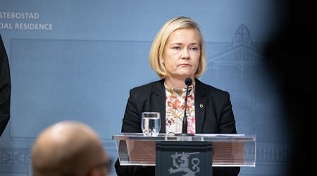 Rantanen survives no-confidence motion