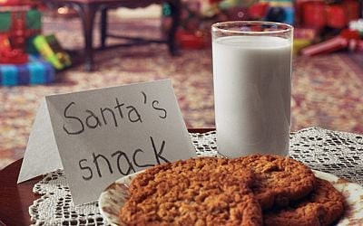 12 snacks children around the world leave for Santa Claus