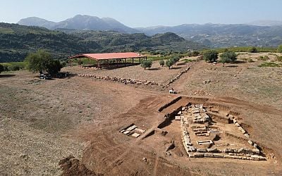 Traces of Ancient Monumental Structure Unearthed in Greece