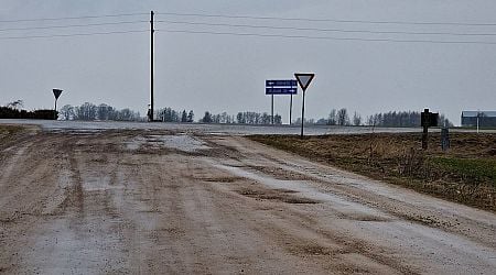 Roads slippery in some places throughout Latvia Wednesday