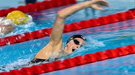 Summer McIntosh sets swimming world record in women's 400m freestyle