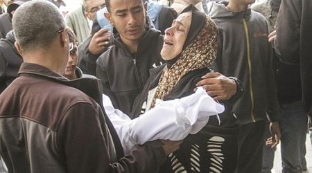 Israeli attacks kill 39 across Gaza