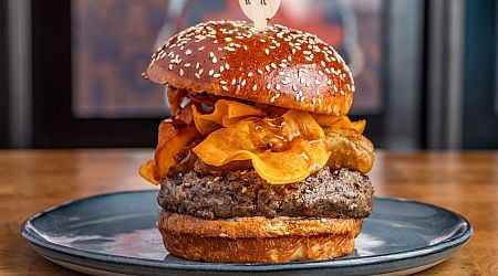 Five Months After Closing, Burger and Shake Restaurant Holsteins Is Reopening Off-Strip