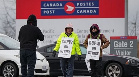 Settlement reached in complaint over Canada Post layoffs