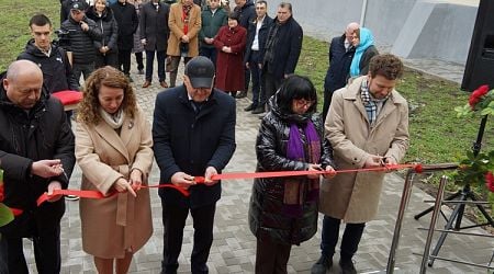 Moldovan Education Minister, Bulgarian Ambassador Inaugurate Language Classrooms in Tvardita