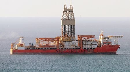 Drillship for East Sea gas exploration arrives at first drilling site