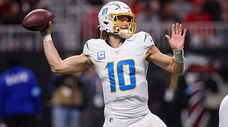 Chargers vs. Broncos odds, prediction, time, line: 2024 Thursday Night Football picks from model on 27-11 roll