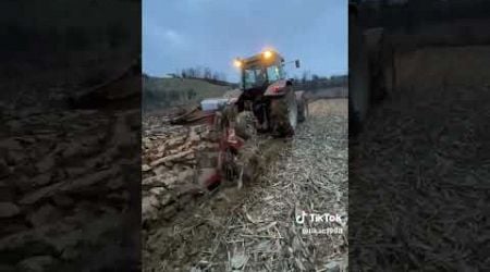 Massey Ferguson ore njivu #viralvideo #hrvatska #bosnaihercegovina #srbija #slovenia #balkan