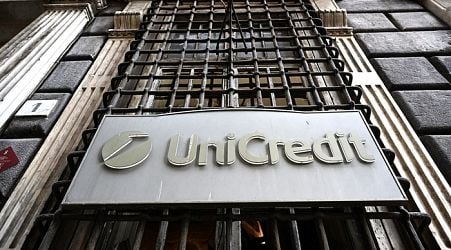 Unicredit takes stake in Commerzbank up to 28%