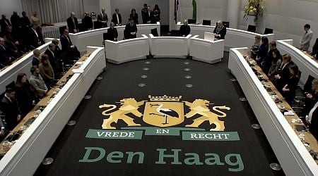 The Hague City Council honors victims of the Tarwekamp explosion with moment of silence