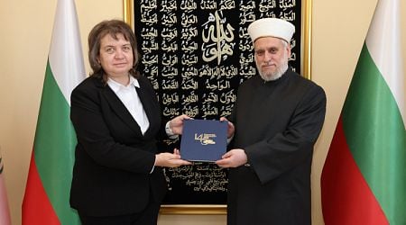 Bulgarian Parliamentary Leader Meets with Chief Mufti