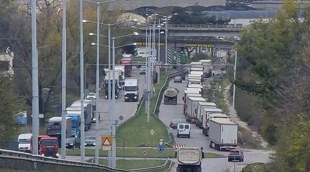 Heavy Outbound Truck Traffic at Some Border Crossings with Romania