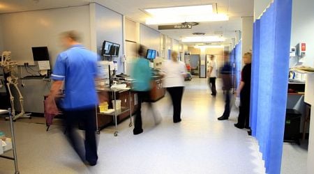 Hospitals to empty beds to cope with expected influx of up to 900 flu patients and to prevent trolley gridlock